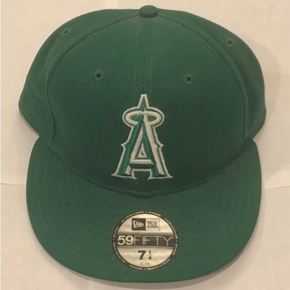 Vintage St. Patricks Day Angles Baseball Cap